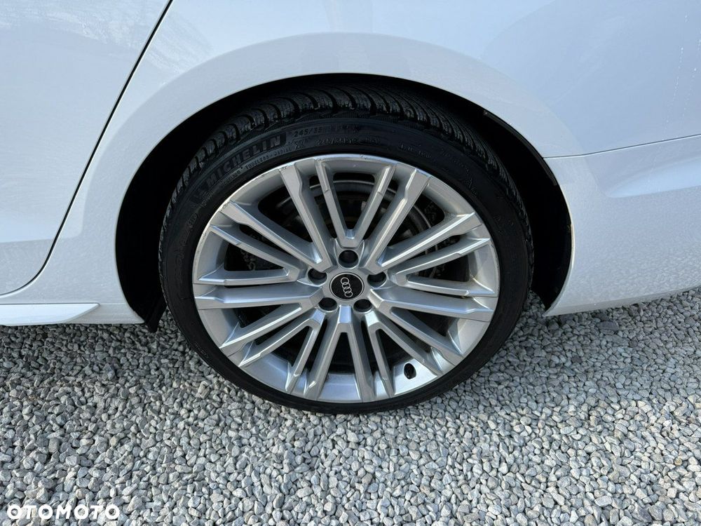 Audi A4 Avant - 25