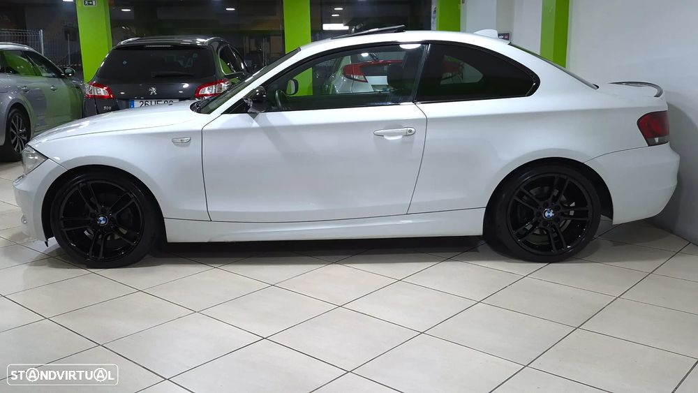 BMW 120 d Coupe Aut. Limited Edition Lifestyle c/ M Sport Pack - 8