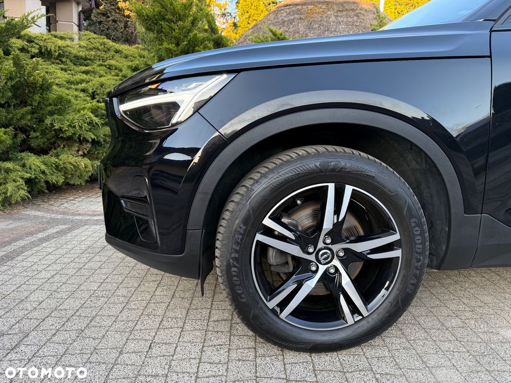 Volvo XC 40 B4 B DKG Plus Black Edition - 16