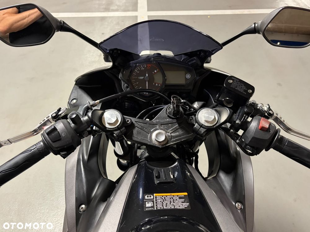 Yamaha R3 - 11