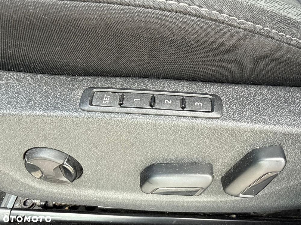 Skoda Octavia 2.0 TDI SCR Style DSG - 18