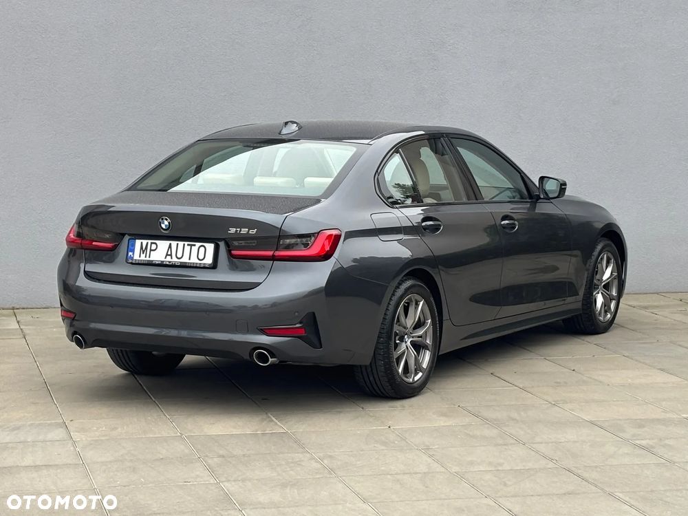 BMW Seria 3 318d Sport Line - 6