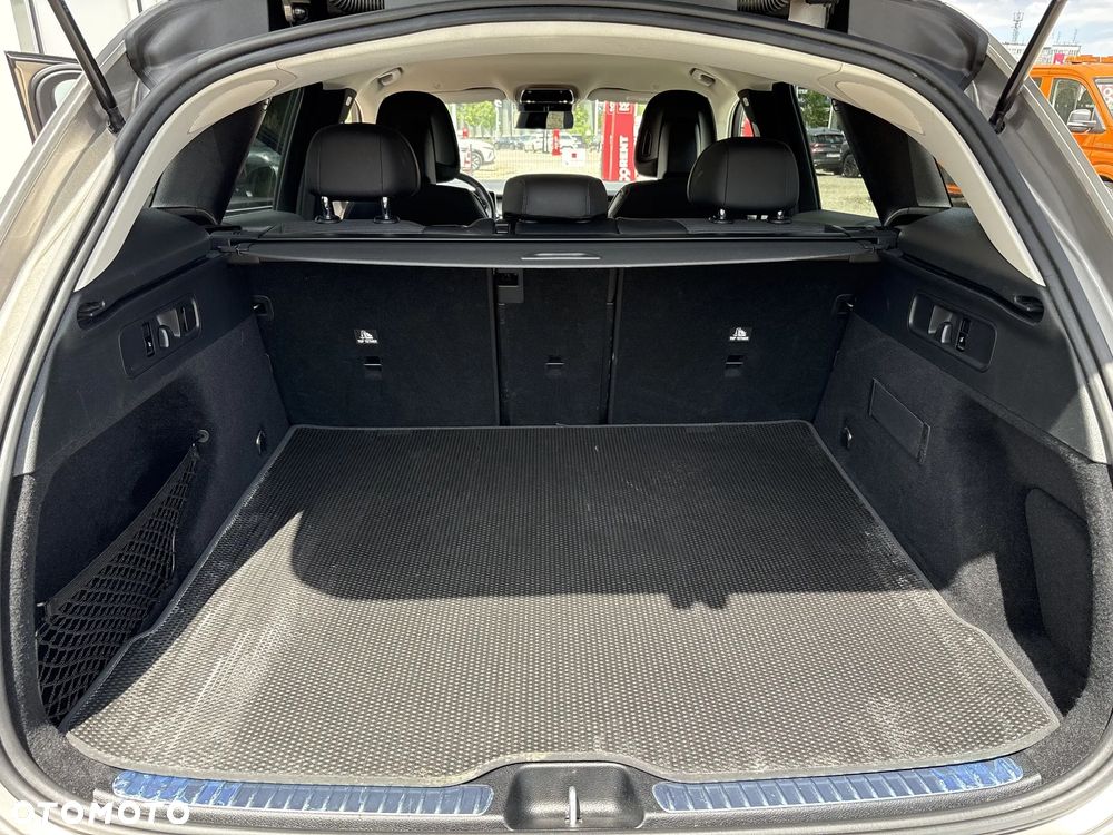 Mercedes-Benz GLC 200 4Matic 9G-TRONIC Avantgarde Advanced - 17