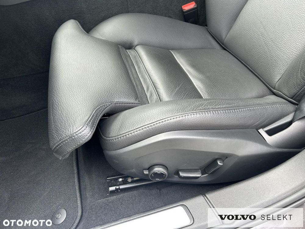 Volvo V60 Cross Country - 14