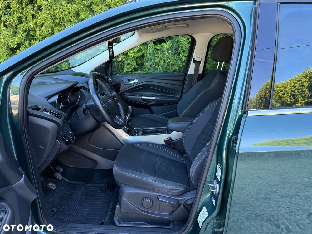 Ford Kuga - 11