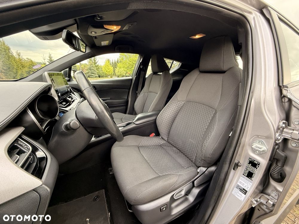 Toyota C-HR - 10