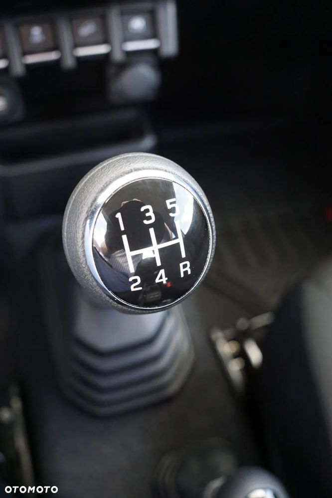 Suzuki Jimny 1.5 Comfort - 29