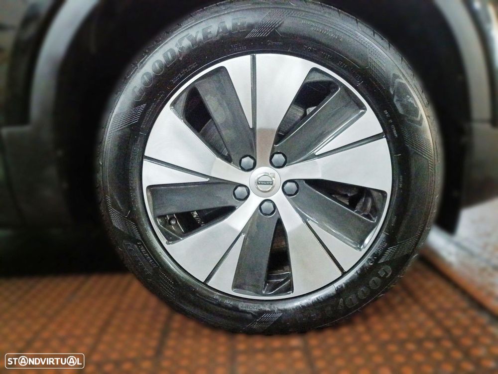 Volvo XC 40 1.5 T5 PHEV Momentum Plus - 6