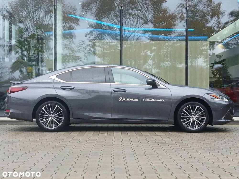 Lexus ES 300h Business Edition - 3