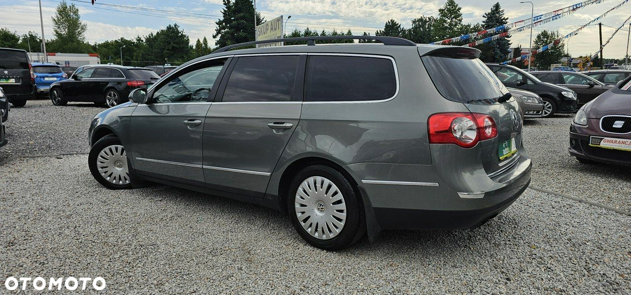 Volkswagen Passat - 8