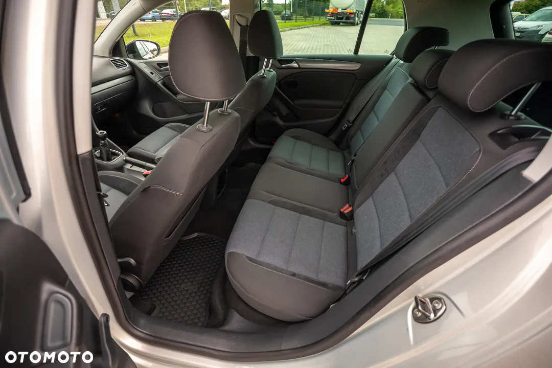 Volkswagen Golf 1.6 TDI DPF Style - 20