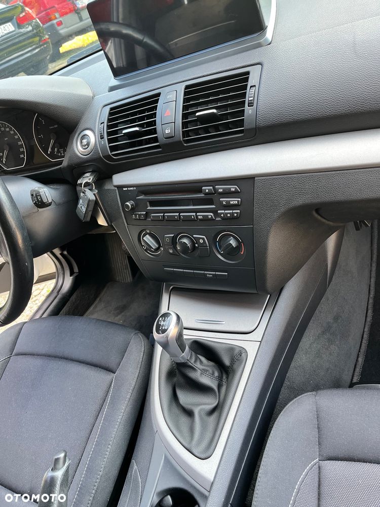 BMW Seria 1 118d - 15