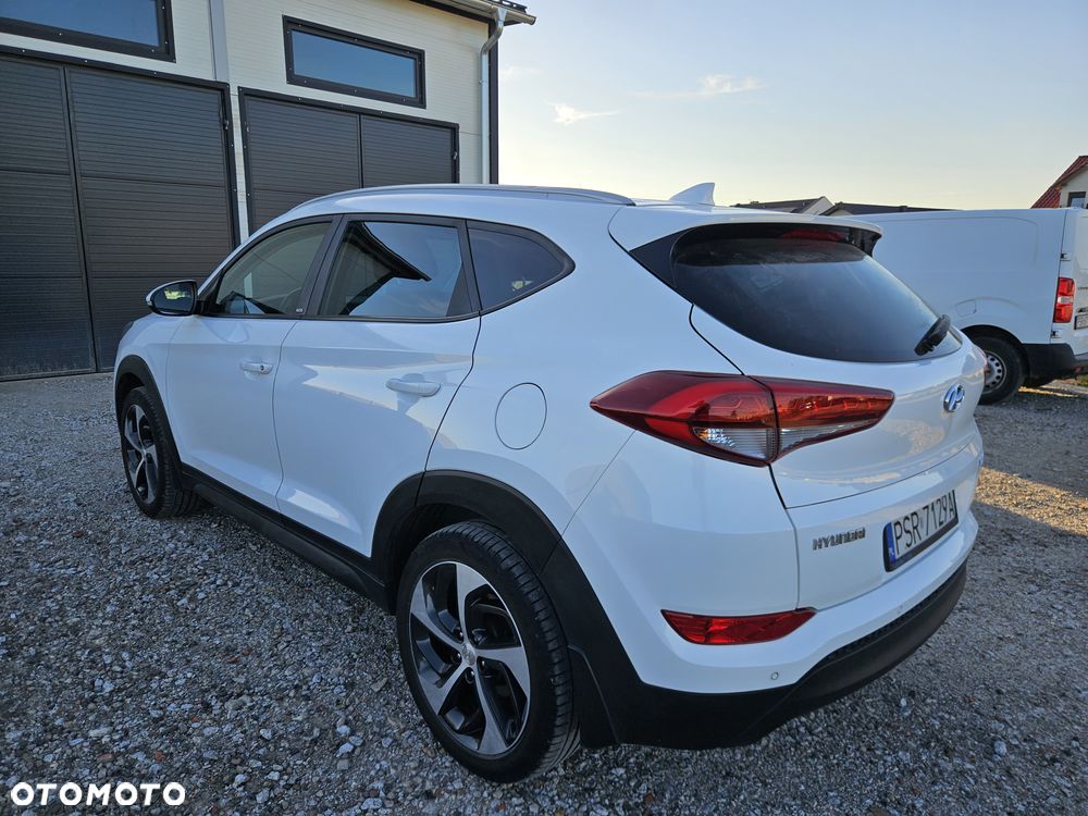 Hyundai Tucson 1.6 GDI BlueDrive GO 2WD - 18