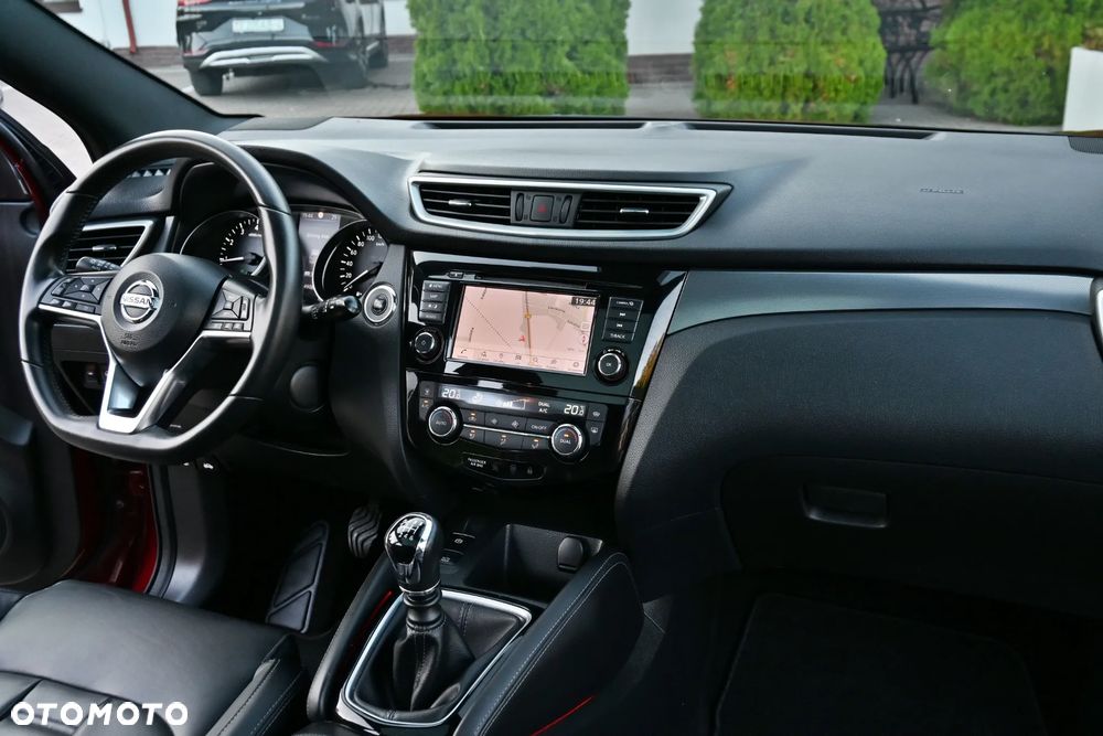 Nissan Qashqai 1.3 DIG-T N-Tec - 28
