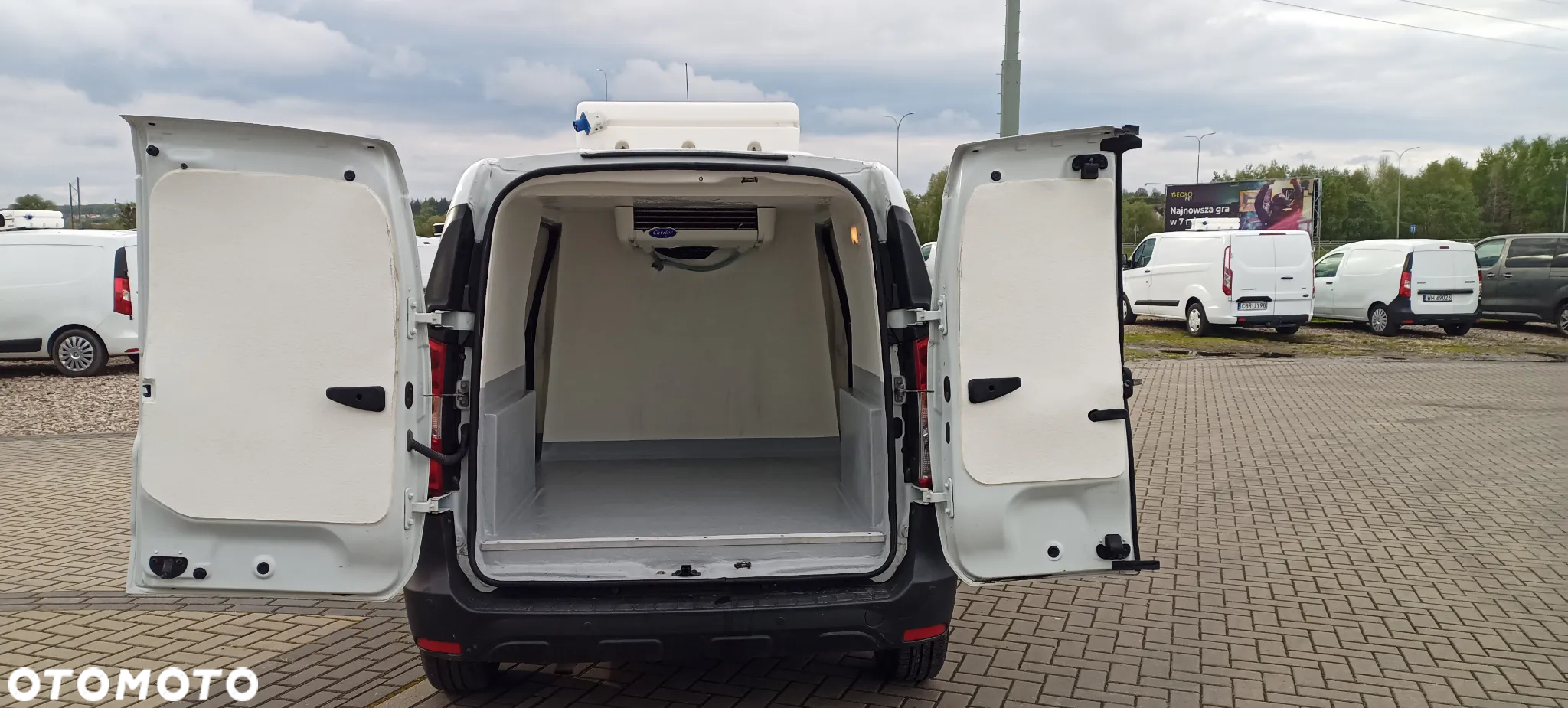 Dacia Dokker L2 Maxi Nowa Izoterma Chłodnia Mroźnia 2 x drzwi boczne Carrier 220V Lpg PL - 12