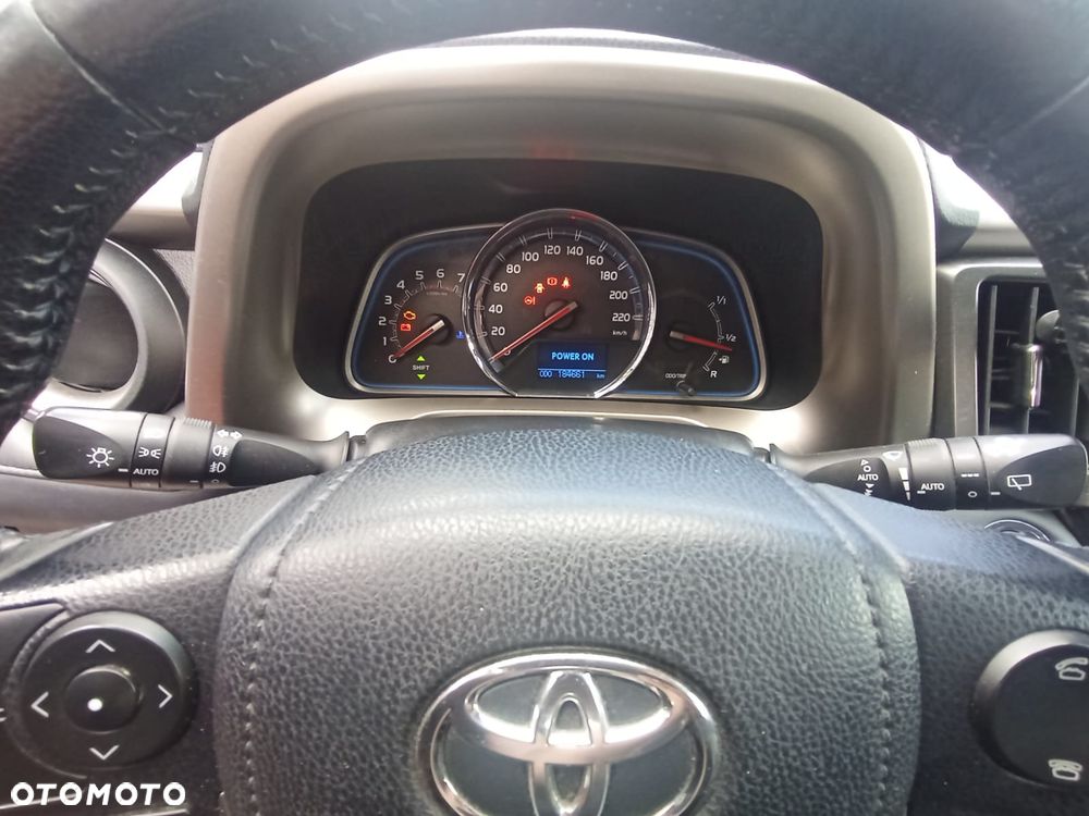 Toyota RAV4 2.0 D-4D Prestige - 33