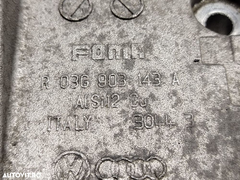 Suport accesorii 1.9 tdi bxe 03g903143a Volkswagen VW Passat B6 [2005 - 3