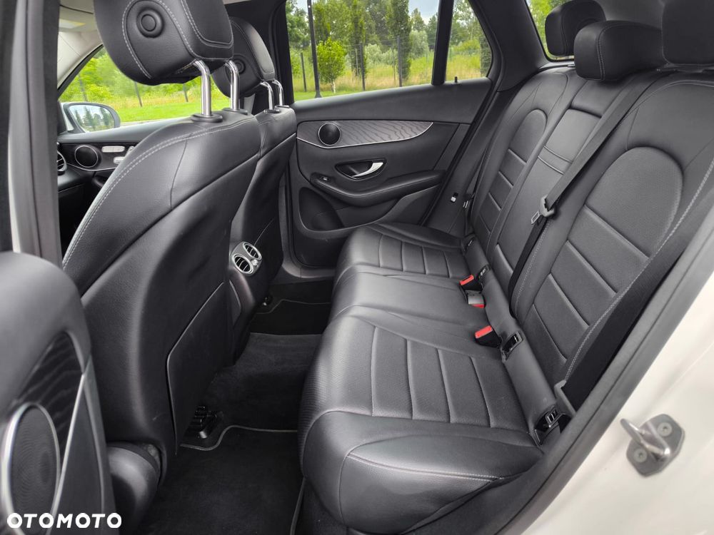 Mercedes-Benz GLC 300 4-Matic - 15
