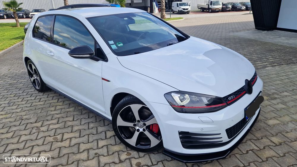 VW Golf GTI Performance BlueMotion DSG - 11