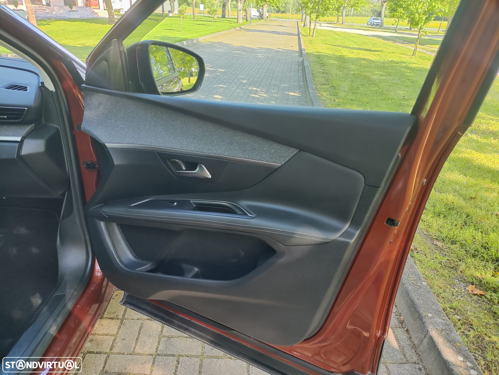 Peugeot 3008 1.5 BlueHDi Allure EAT8 - 35