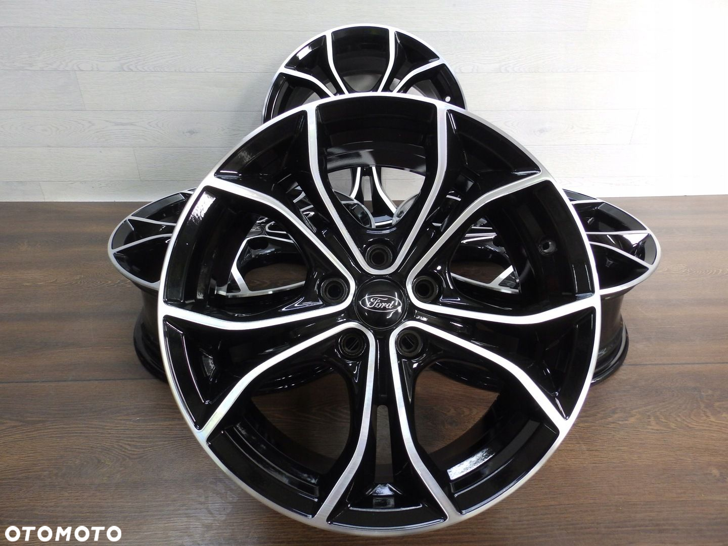 Felgi Ford Focus MK7 E7.0Jx17H2 Et50 5x108 - 4
