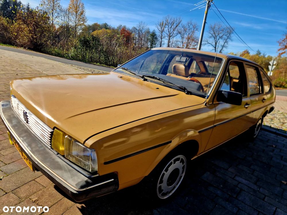 Volkswagen Passat - 15