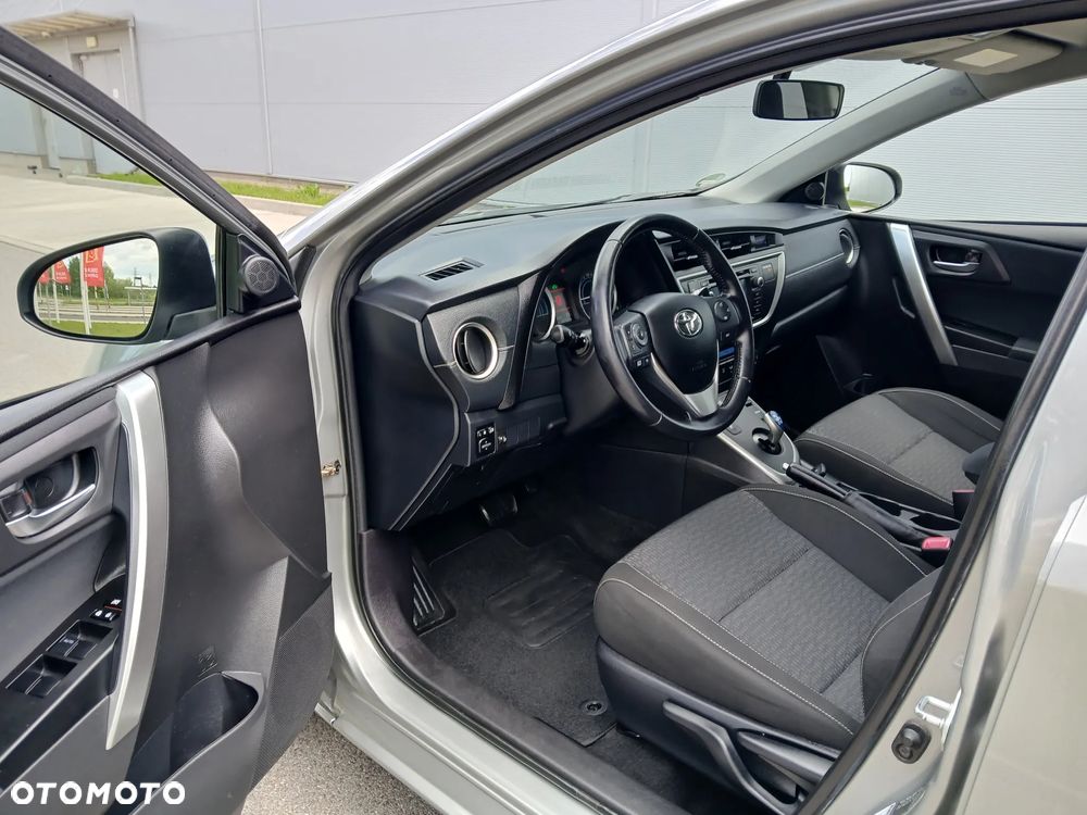 Toyota Auris 1.8 HSD Luna - 13
