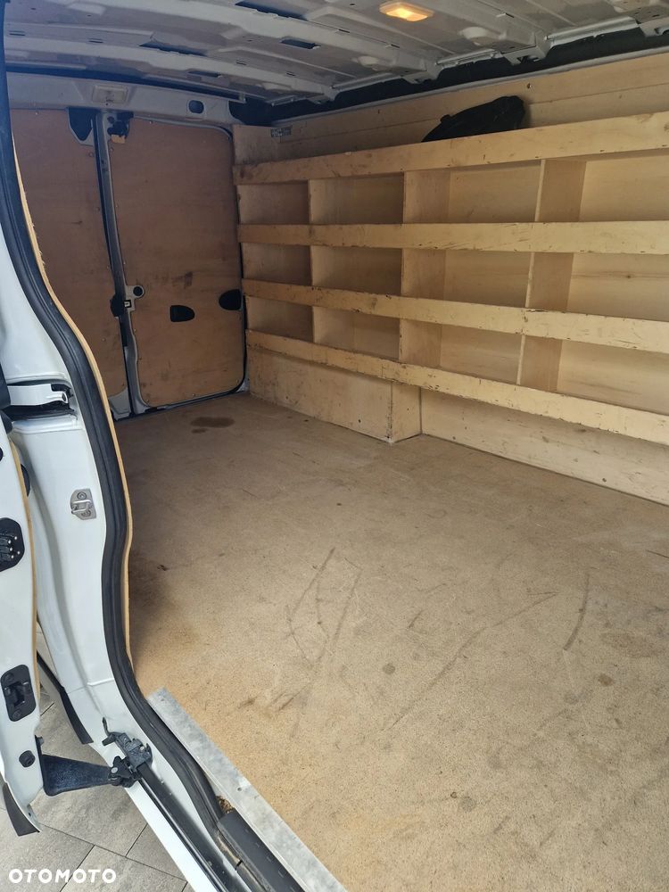 Renault Trafic - 13