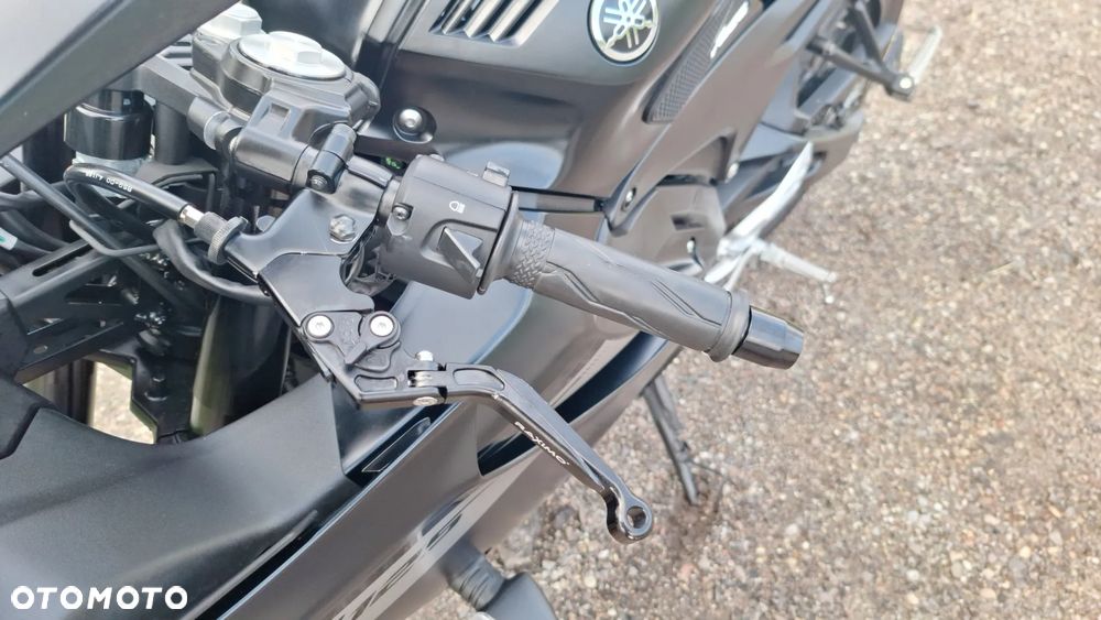 Yamaha YZR - 27