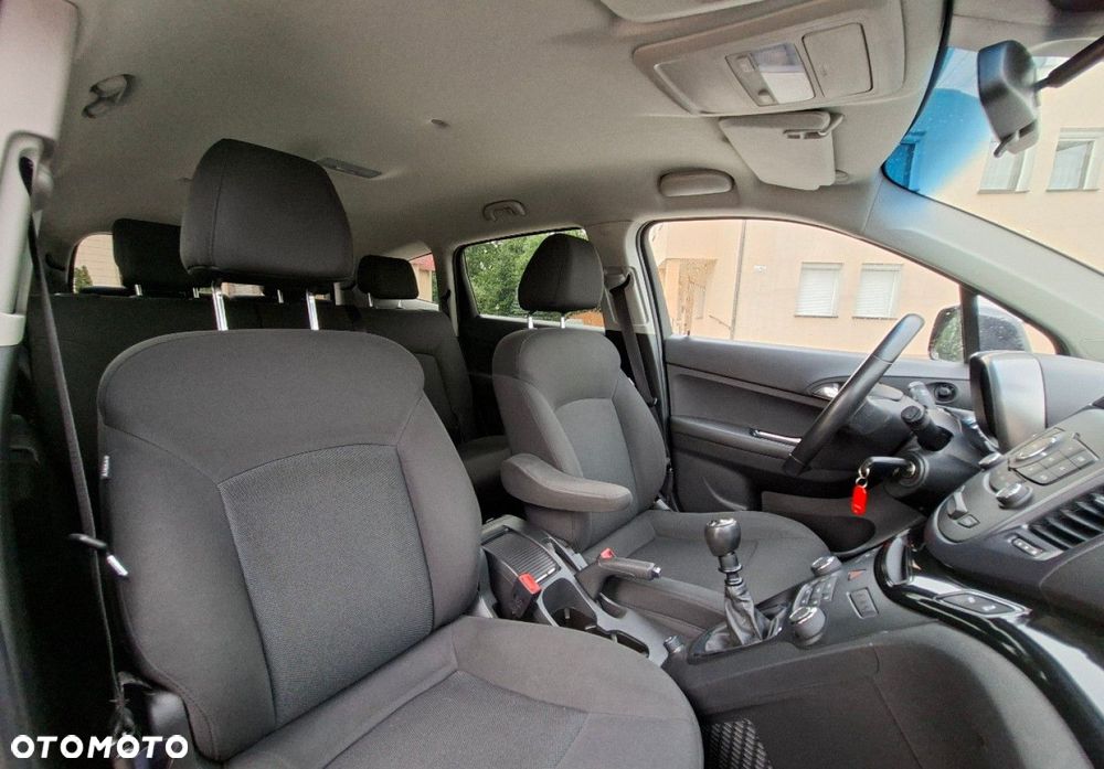 Chevrolet Orlando - 16