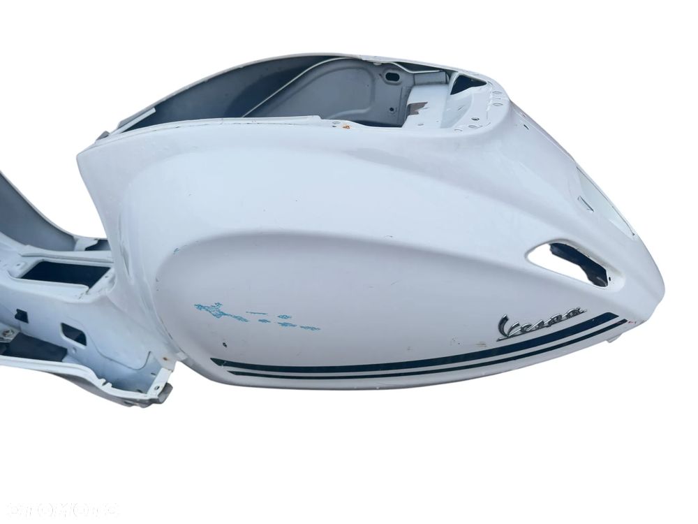 RAMA karoseria Piaggio Vespa Primavera  50/125 - 4