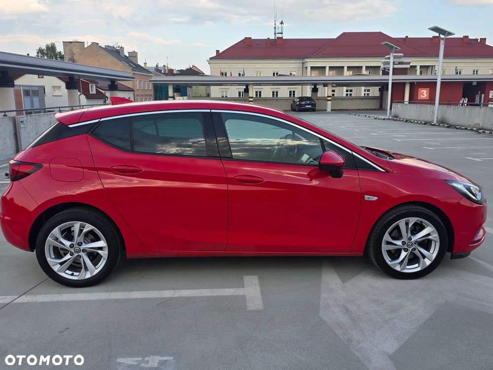 Opel Astra 1.6 Turbo Start/Stop Innovation - 9