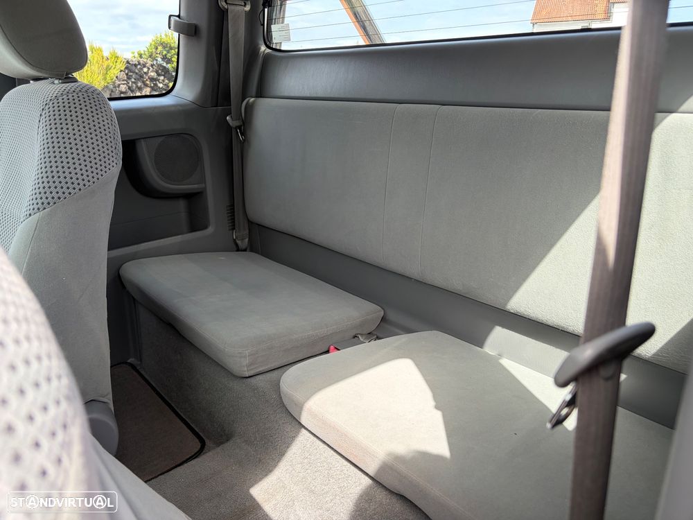 Toyota Hilux 2.5 D-4D Trial - 11