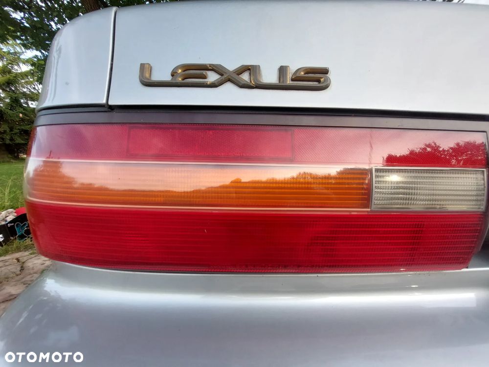 Lexus ES - 8