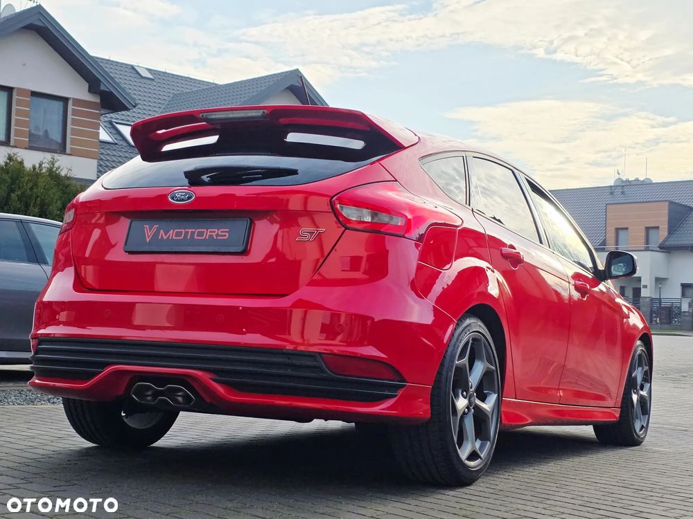 Ford Focus 2.0 TDCi ST - 23