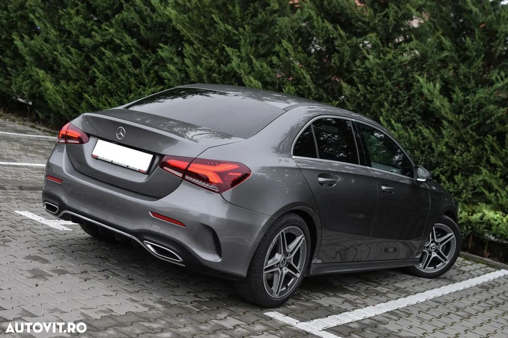 Mercedes-Benz A 200 Sedan 7G-DCT AMG Line - 12