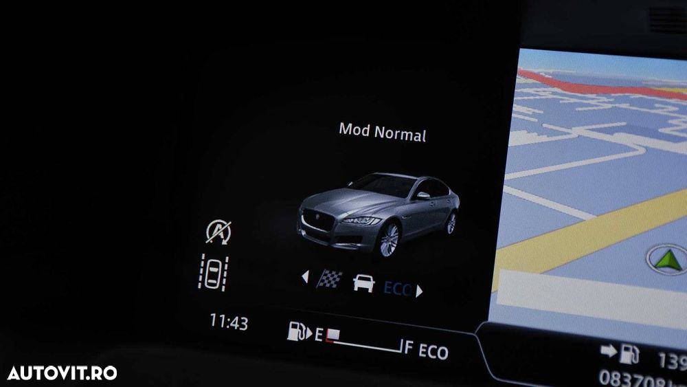 Jaguar XF 20d AWD R-Sport - 17