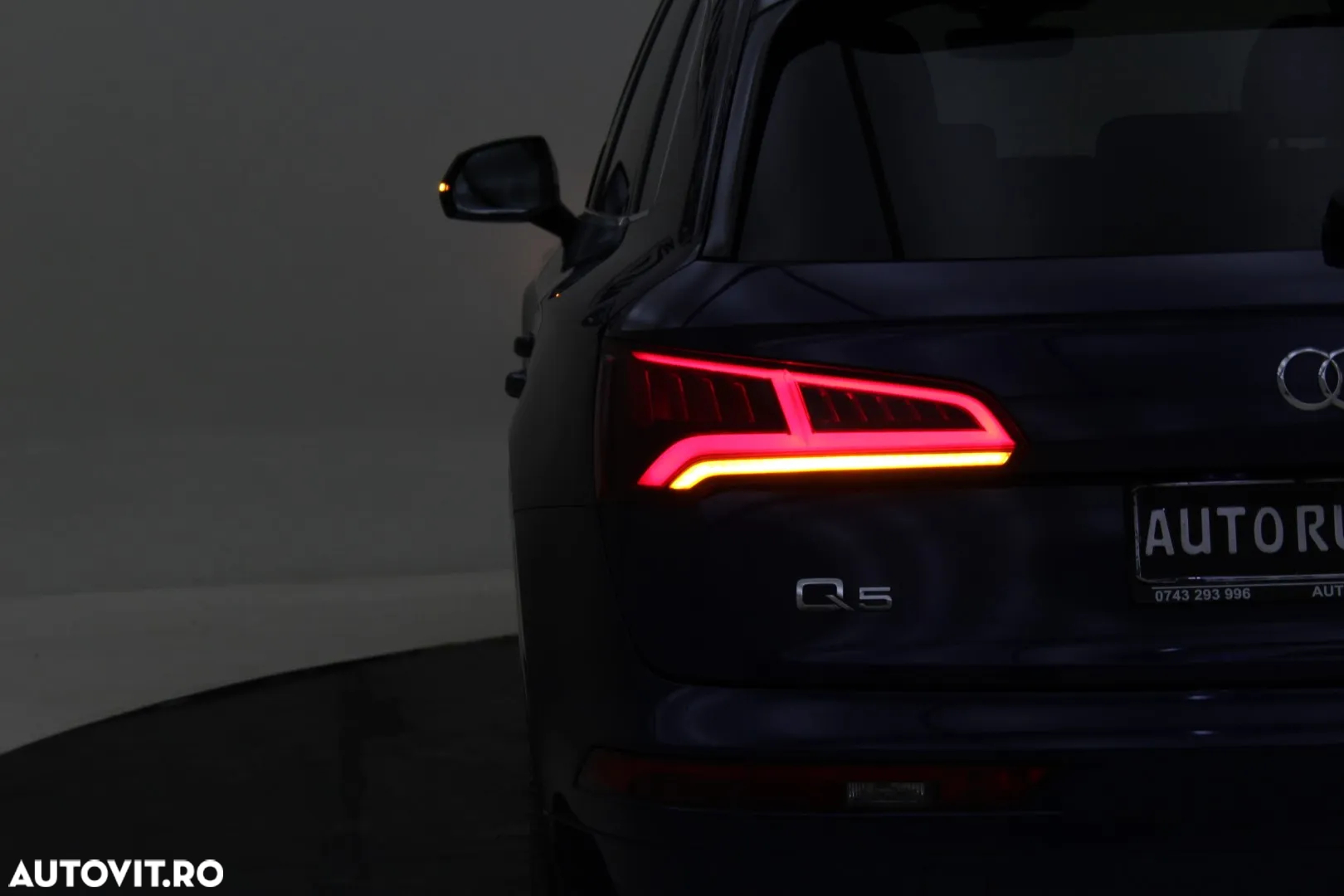 Audi Q5 2.0 40 TDI quattro S tronic Sport - 36