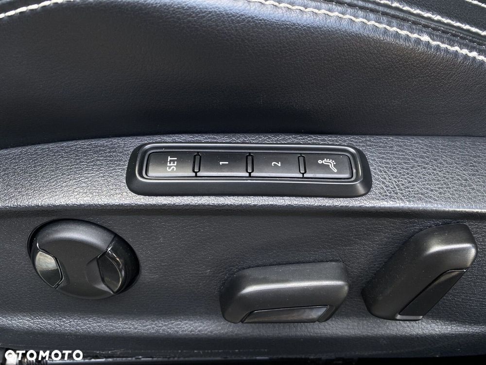 Volkswagen Passat Alltrack 2.0 TSI 4Mot DSG - 13