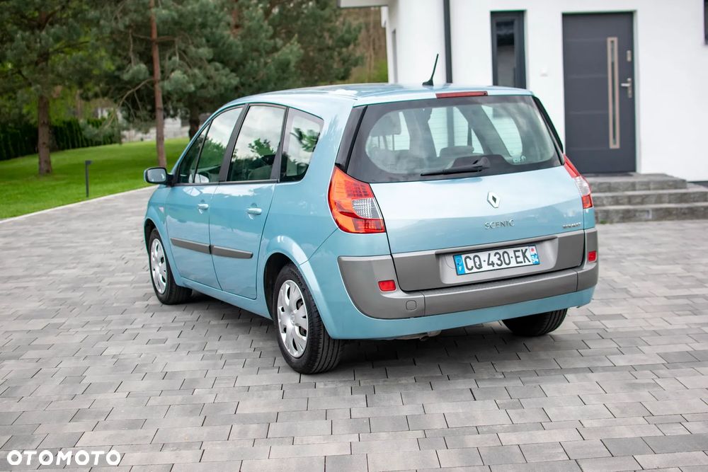 Renault Grand Scenic - 24
