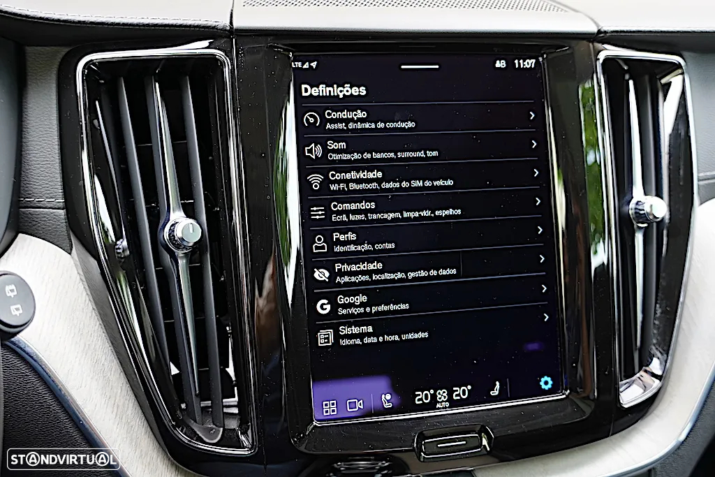 Volvo XC 60 2.0 T6 PHEV Inscription AWD - 47