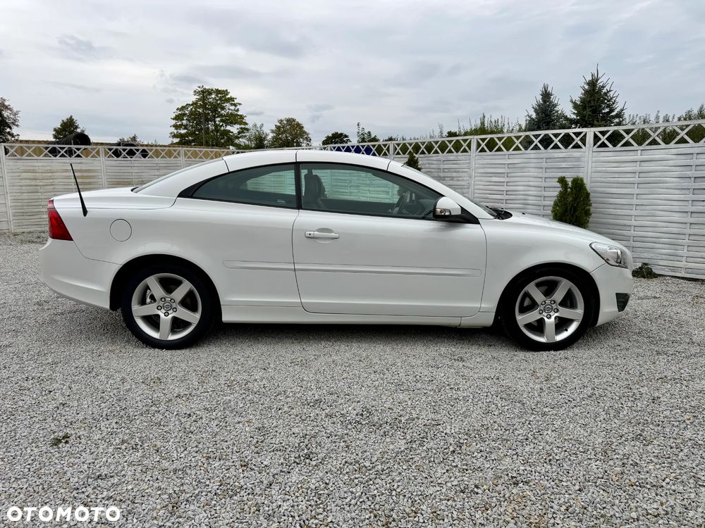 Volvo C70 2.0D Momentum - 27