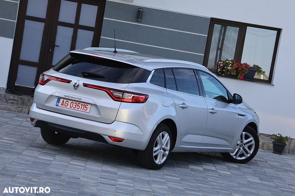 Renault Megane ENERGY dCi 110 EDC BOSE EDITION - 7