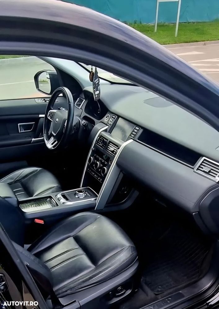 Land Rover Discovery Sport - 11