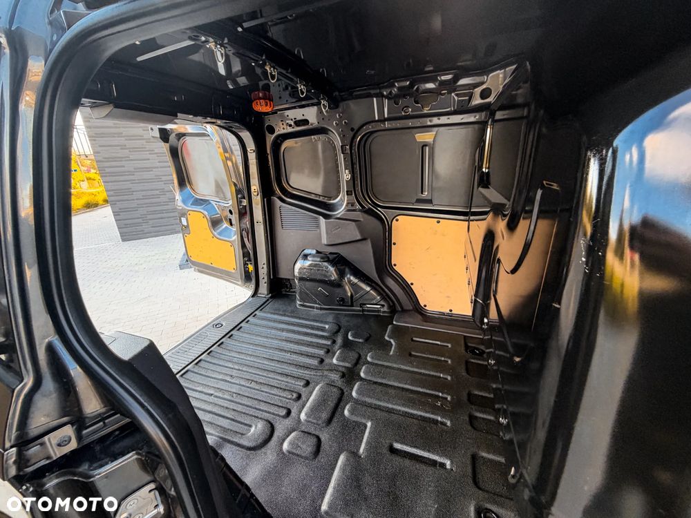 Ford Transit Courier Trend - 21