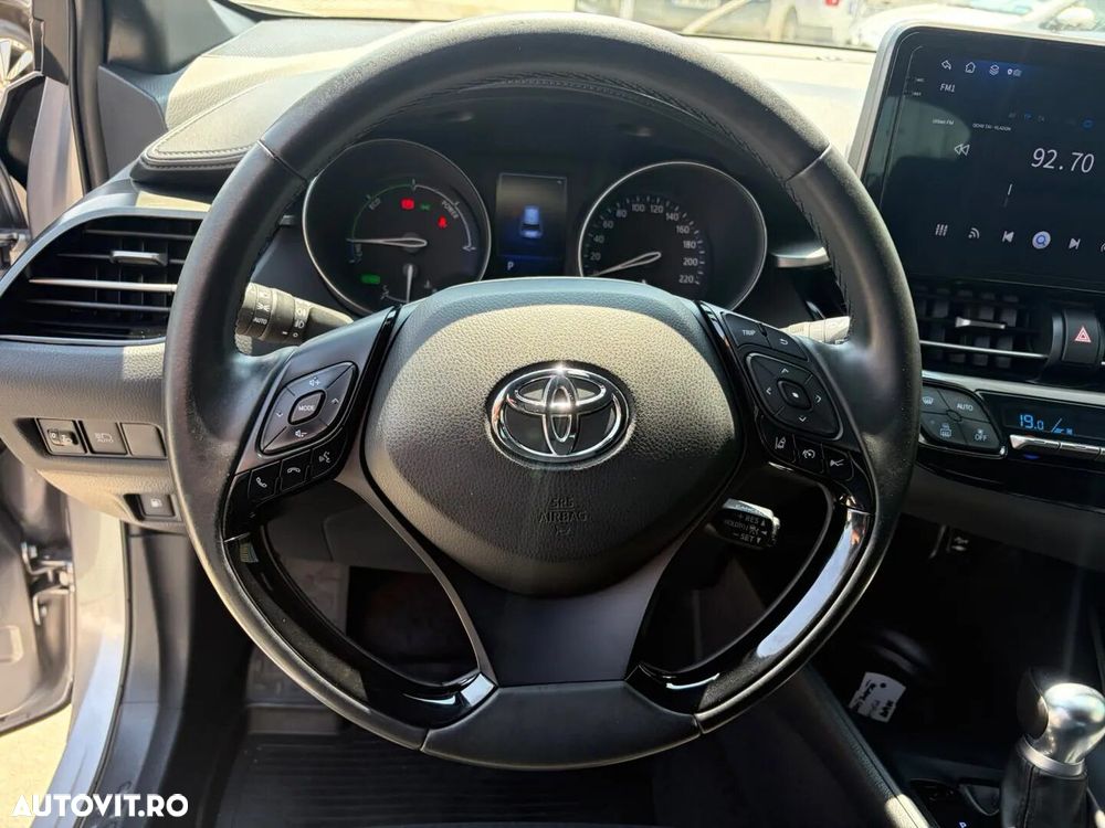 Toyota C-HR 1.8 HSD 122 CP 4x2 CVT Cult - 18