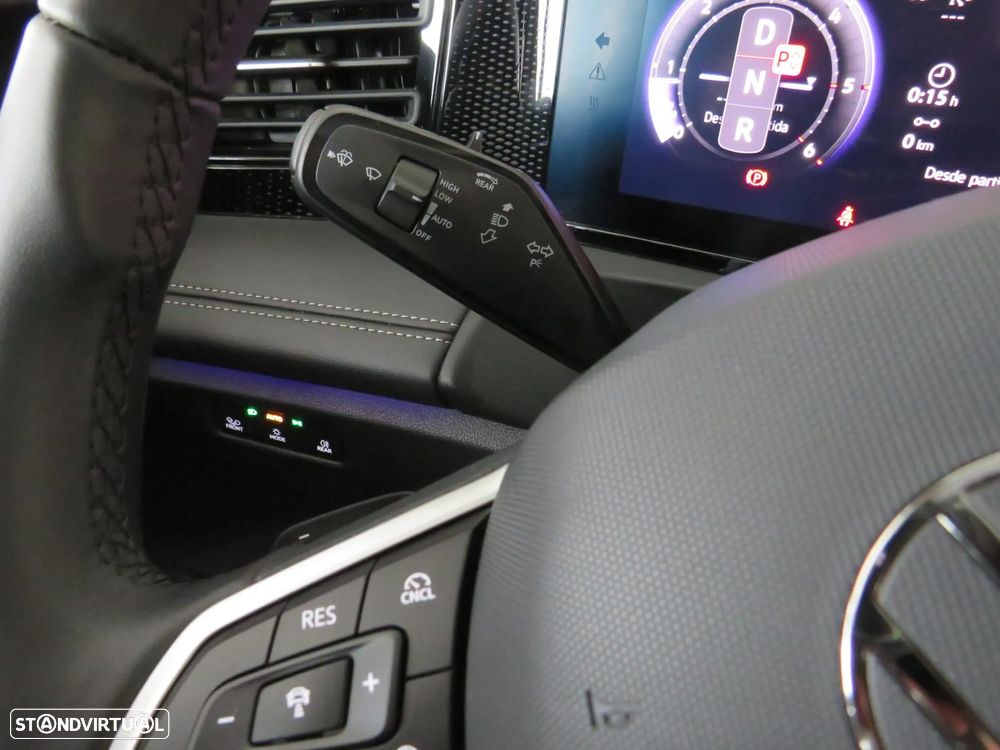 VW Tiguan 2.0 TDI Urban DSG - 21