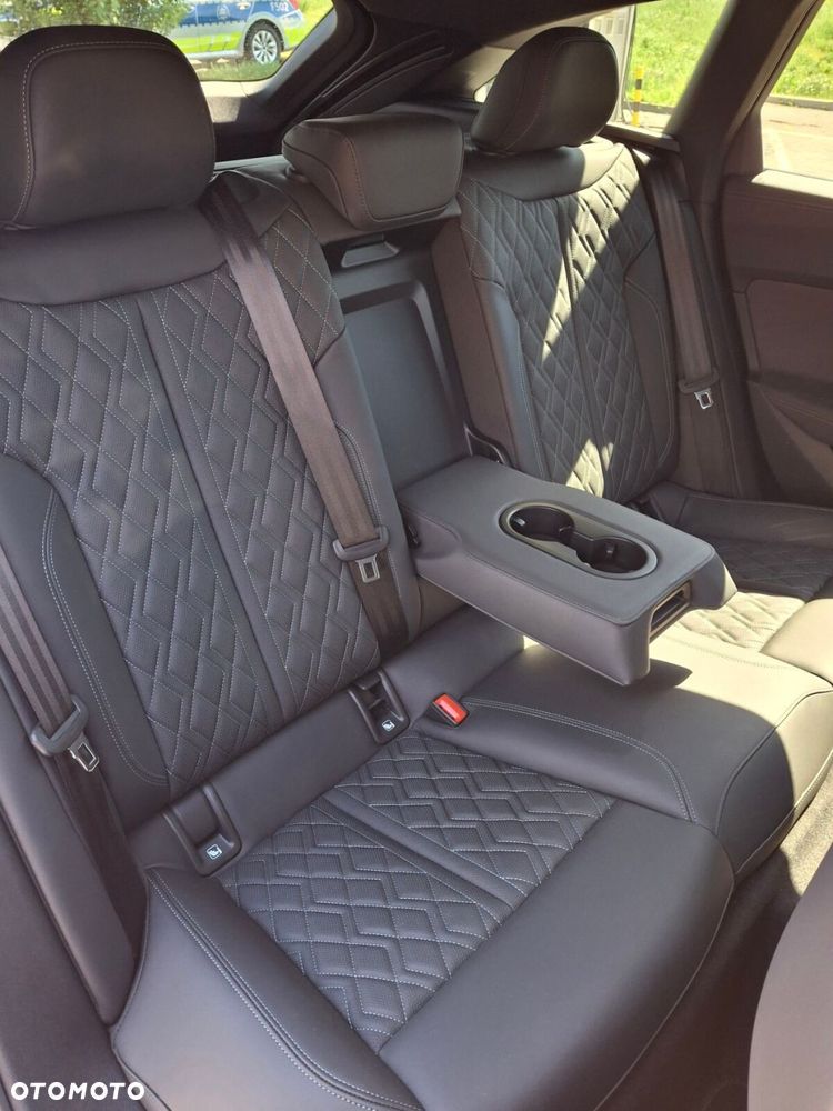 Audi S5 Avant - 28