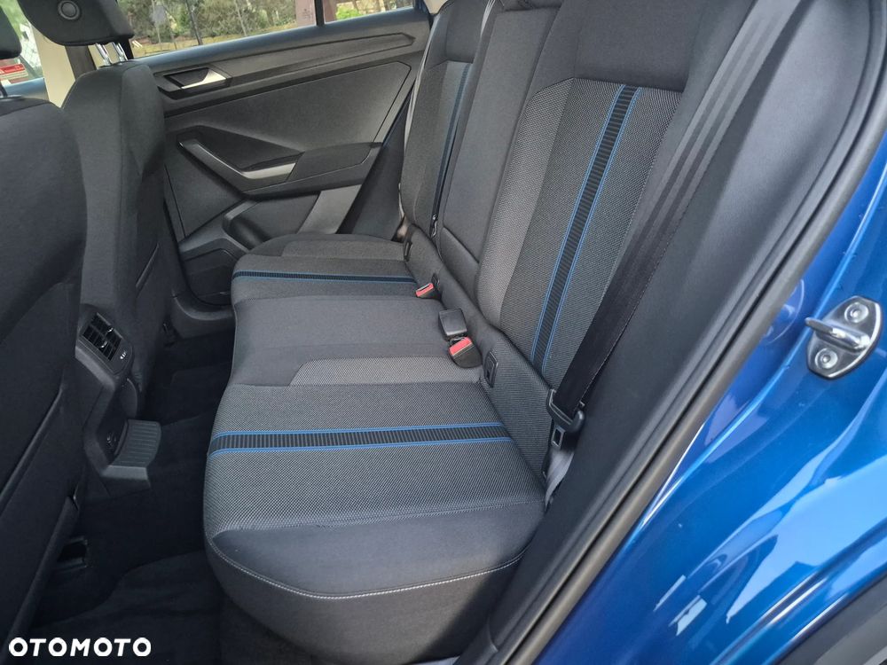 Volkswagen T-Roc 1.5 TSI OPF ACTIVE - 9