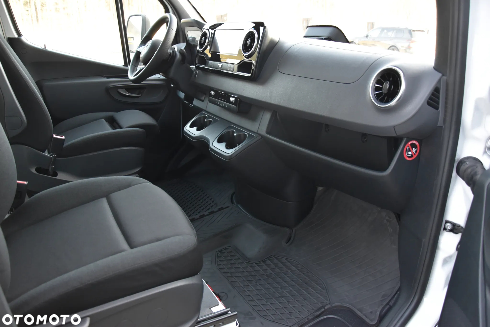 Mercedes-Benz Sprinter - 7